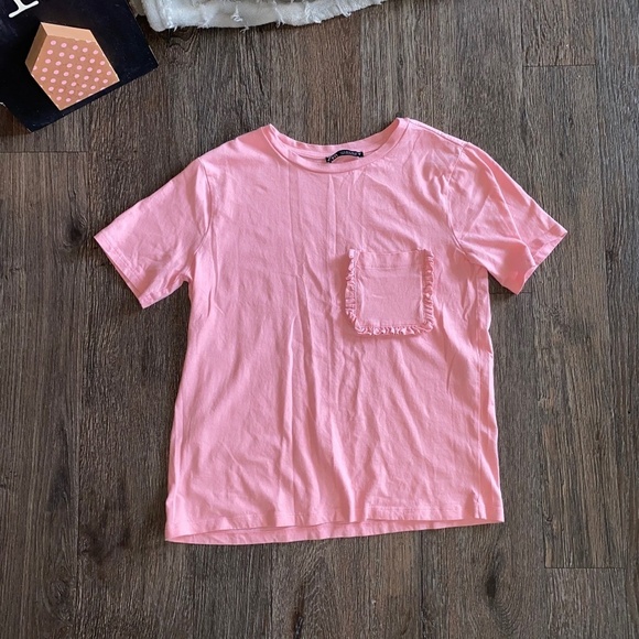 Zara ladies size small adorable tshirt with ruffle pocket - Picture 1 of 5